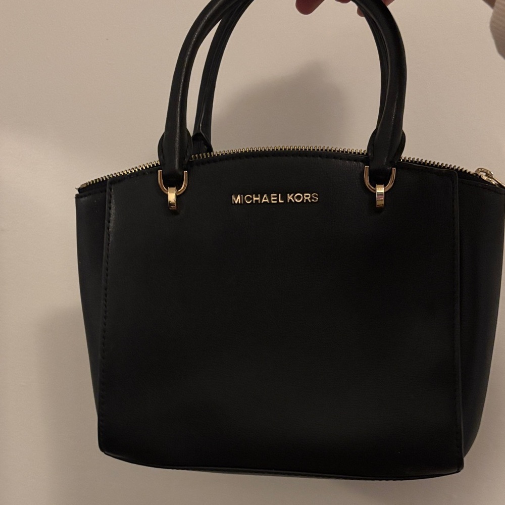 Michael Kors Elegant Black Satchel with Gold Hardware